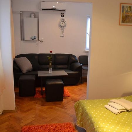 Victoria Studio Bukarest Szoba fotó
