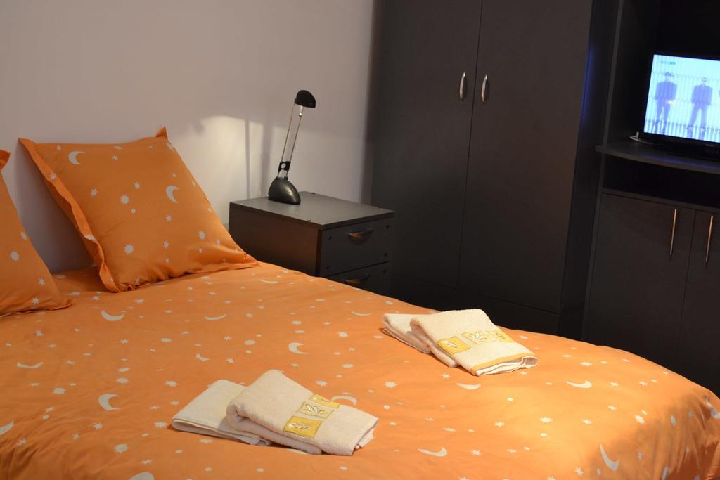Victoria Studio Bukarest Szoba fotó